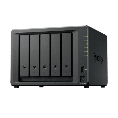 NAS DiskStation DS1525+ | 5 Bahías | Expansión hasta 15 Bahías | 2 Puertos 2.5GbE | Soporte 10GbE | Almacenamiento en Caché SSD | Hasta 300 TB de Capacidad | Compatible con Virtualización y Vigilancia. | DS1525+